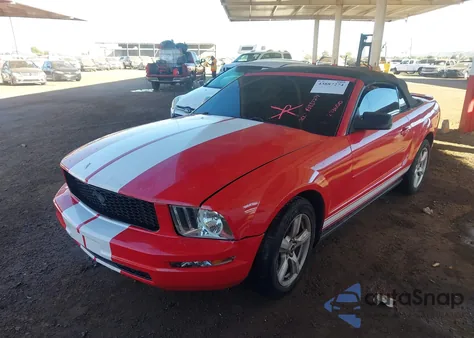 2007 Ford Mustang V6 Deluxe/V6 Premium z USA, uszkodzony, nr VIN 1ZVFT84NX75333600